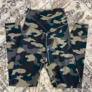 Aerie Offline Camo Print Leggings